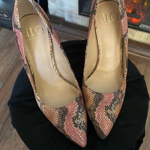 JLo Fraya pumps snakeskin peach/sunset color